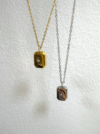 Daisy Pendant Necklace