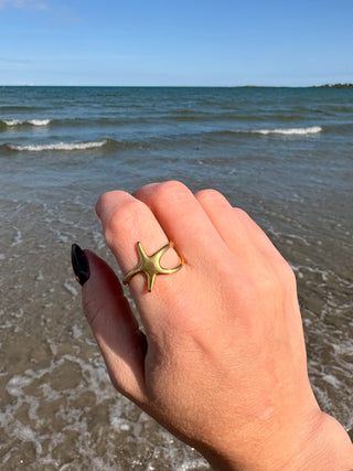 Star Ring | Holiday Proof Jewellery | Monday's Child

