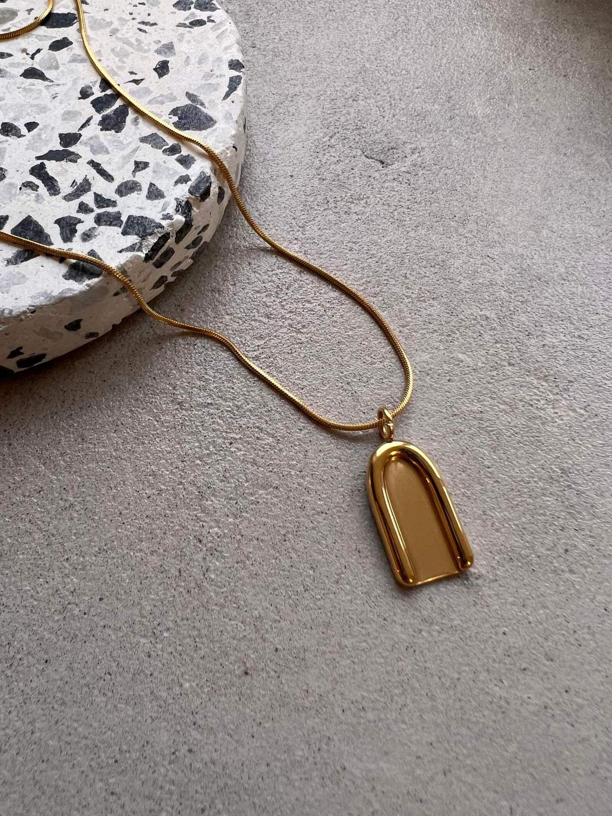Arch Pendant Necklace | Mondays Child | Waterproof - Sustainable Jewellery 